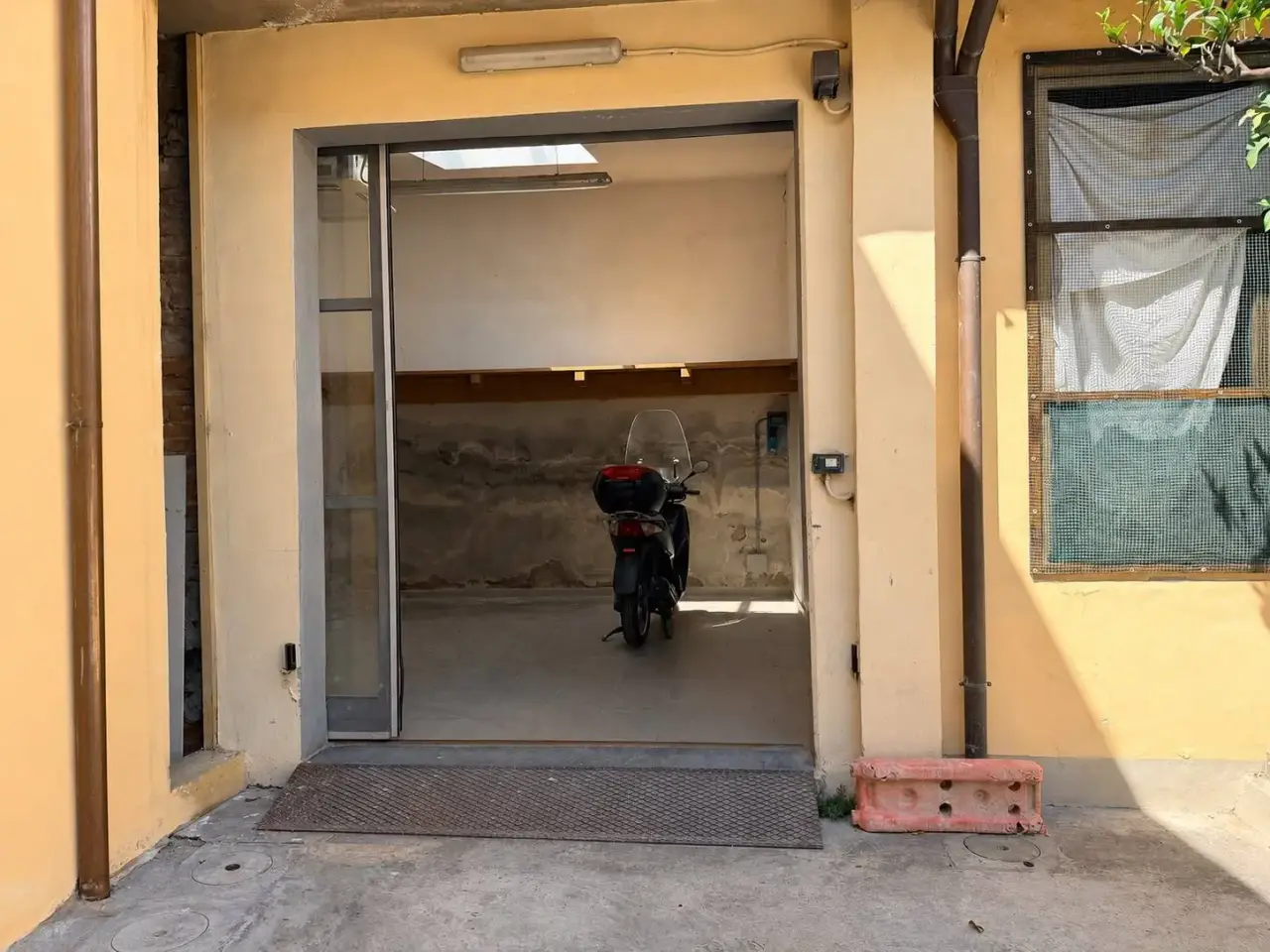 Negozio in Via del Romito 21r, Firenze, {3} - Foto 1