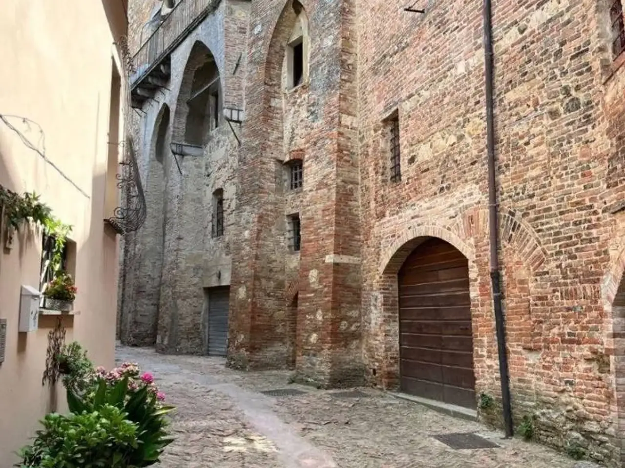 Magazzino in Via dei Fienili, Montepulciano, {3} - Foto 1