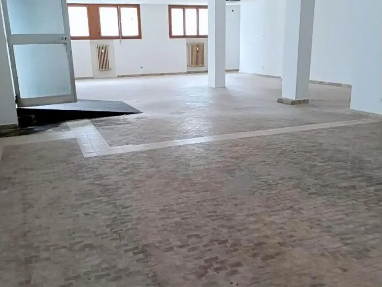 Magazzino in Via Tommaso Temanza, 1, Padova, {3} - Foto 2