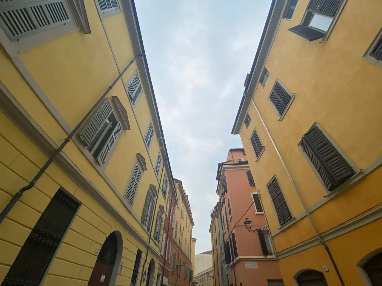 Magazzino in Via Adeodato Malatesta 39, Modena, {3} - Foto 1