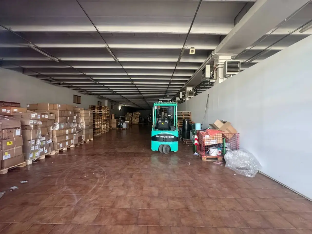 Magazzino in Via degli Alpini, Rosa', {3} - Foto 1