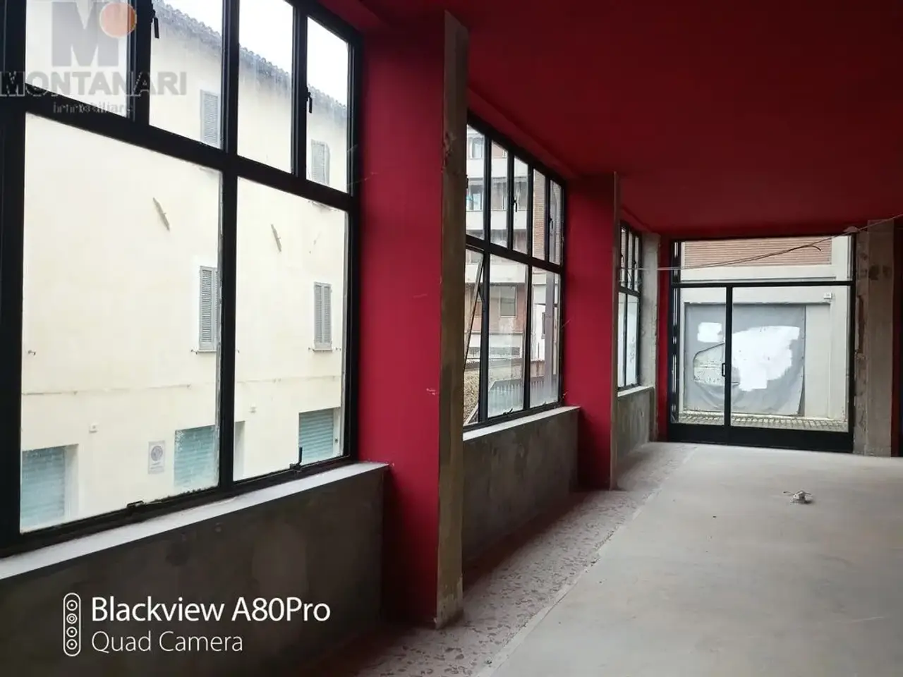 Negozio in Via Guglielmo Oberdan 472, Foligno, {3} - Foto 2