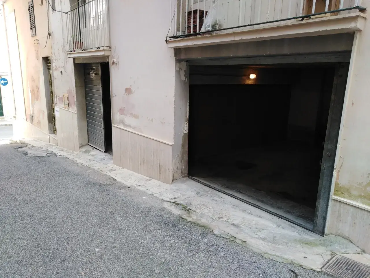 Parcheggio chiuso in , Ragusa, {3} - Foto 1