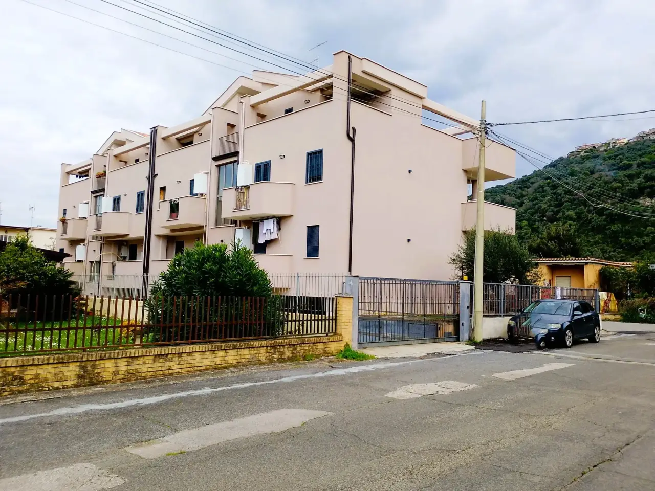 Parcheggio chiuso in Via dei Pioppi, Sermoneta, {3} - Foto 1