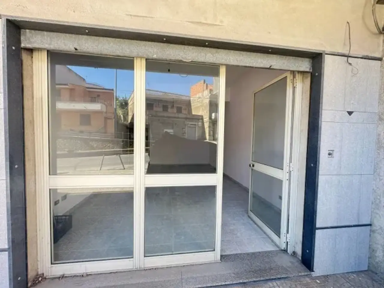 Negozio in Via Nazionale Terme 180, Terme Vigliatore, {3} - Foto 2