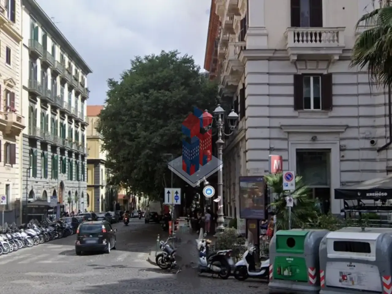 Negozio in Via Bernini (50 Mt. da Piazza Vanvitelli), Napoli, {3} - Foto 2
