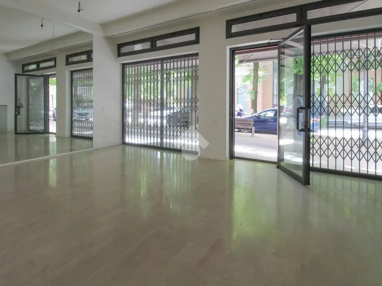 Ufficio in Viale Venti Settembre, Sassuolo, {3} - Foto 1
