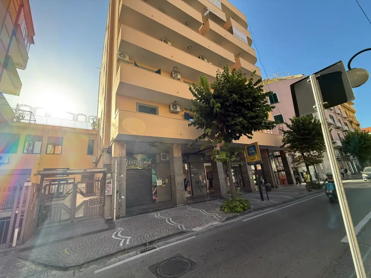 Negozio in Via Roma 37, Castellammare Di Stabia, {3} - Foto 1