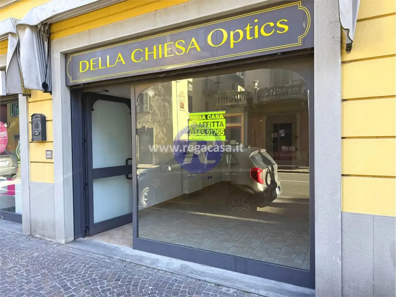Negozio in Via San Carlo 5, San Pellegrino Terme (Bg), San Pellegrino Terme, {3} - Foto 1