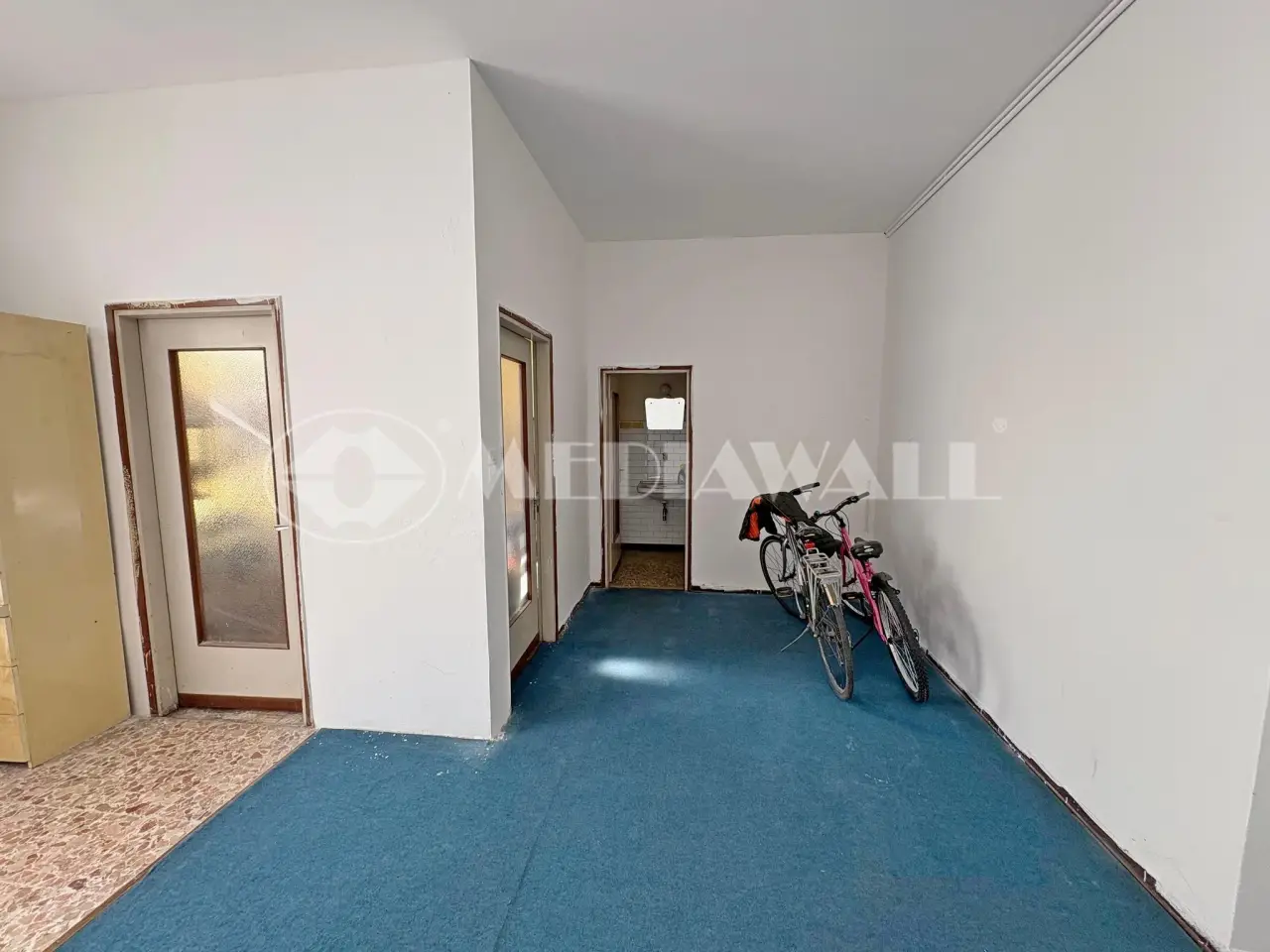 Palazzina commerciale in , Brugnera, {3} - Foto 1