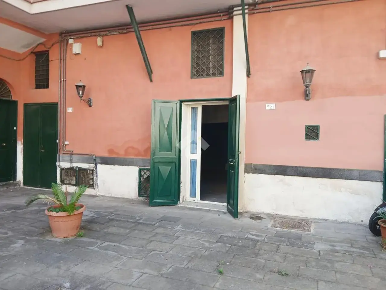Negozio in Corso Vittorio Emanuele 68, Pomigliano D'Arco, {3} - Foto 2