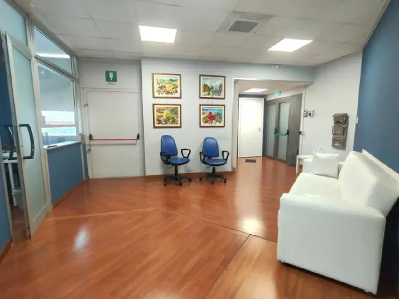 Ufficio in Via Santa Maria del Pianto, Napoli, {3} - Foto 1