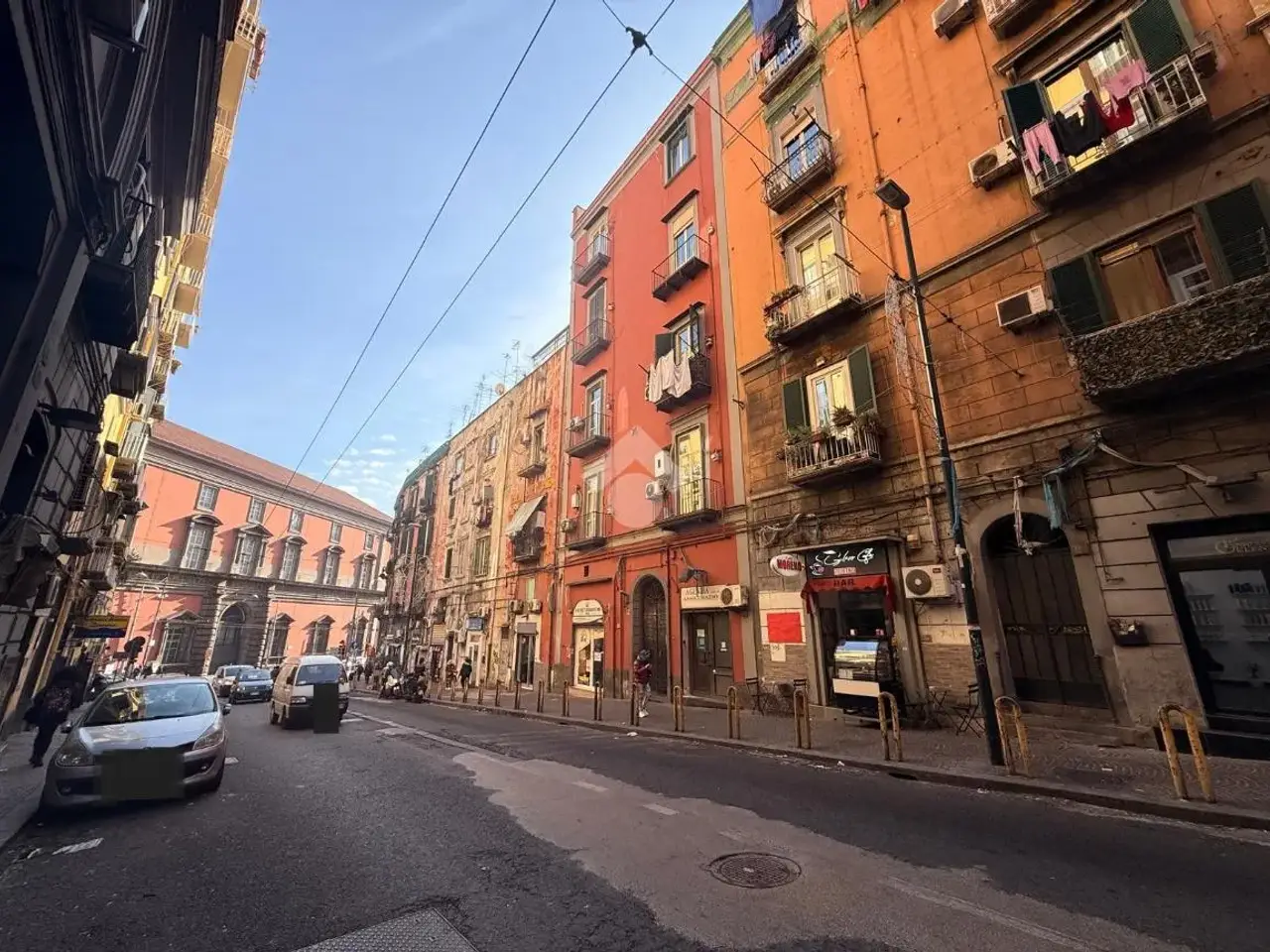 Negozio in Via Salvator Rosa 351, Napoli, {3} - Foto 2