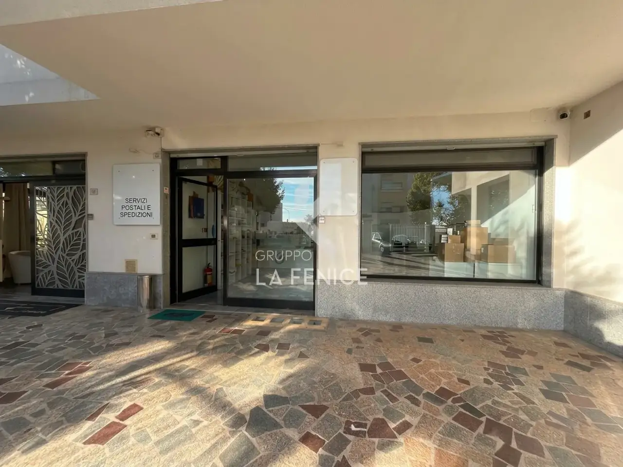 Esercizio commerciale in Via dei Giardini 65, Cisternino, {3} - Foto 1