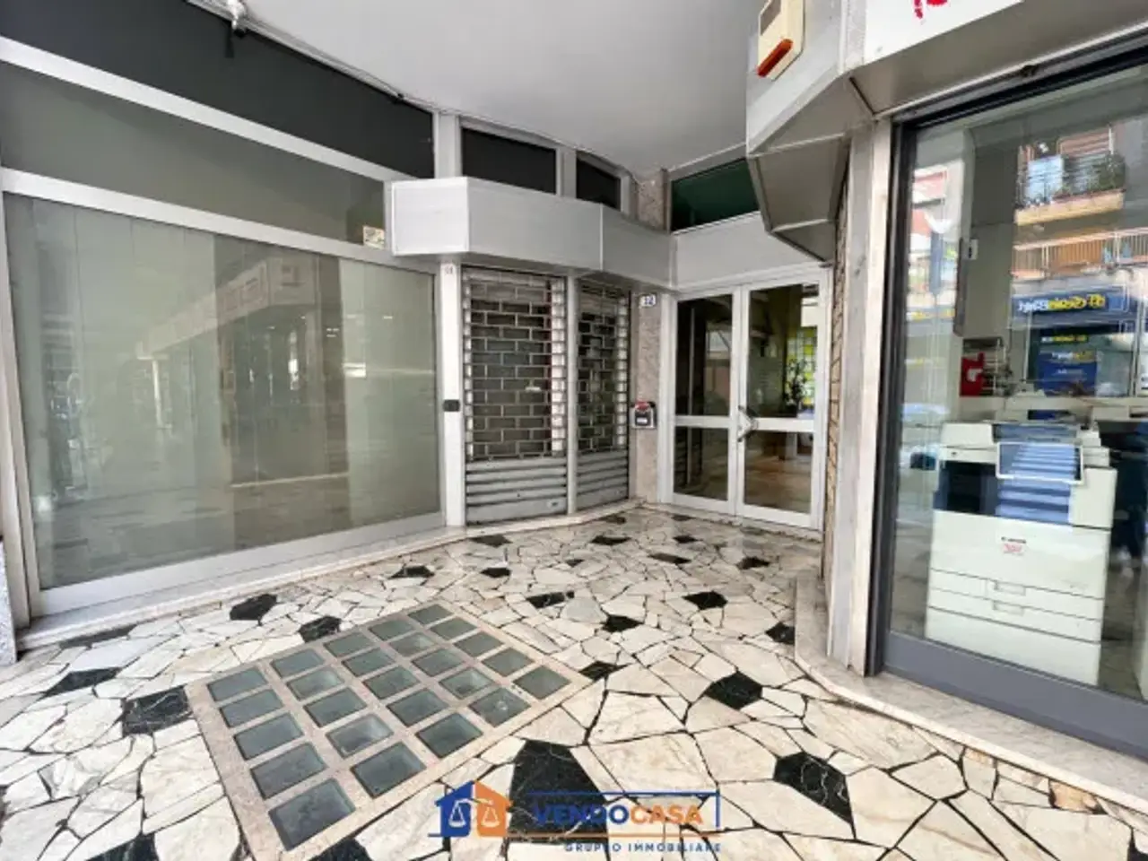 Negozio in Via Torino 130r, Savona, {3} - Foto 1