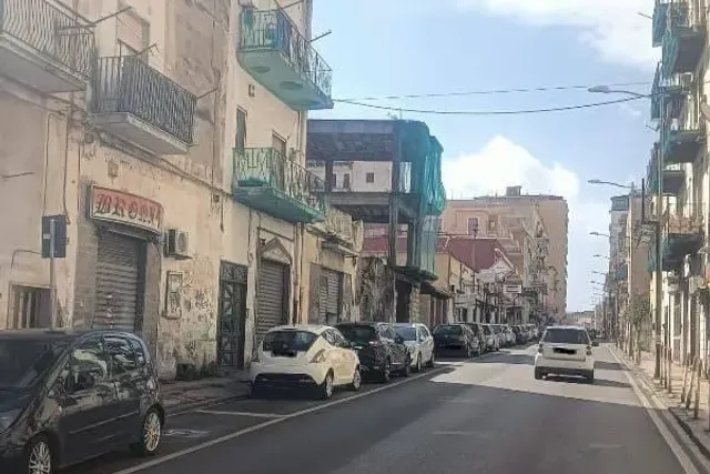 Quadrilocale in Via Vittorio Veneto, Torre Annunziata - Foto 1