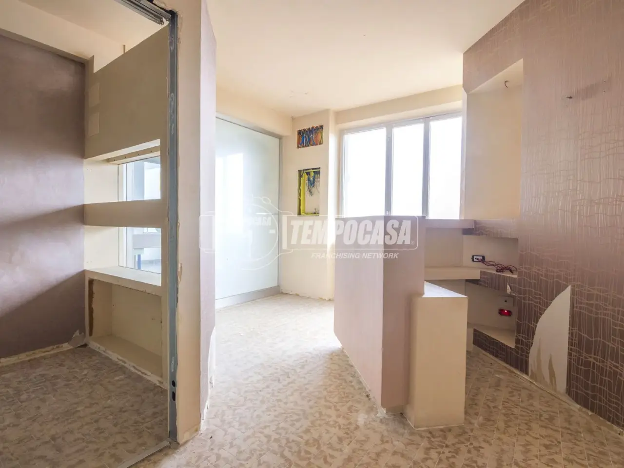 Negozio in Viale Zaccagnini, Montegranaro, {3} - Foto 2