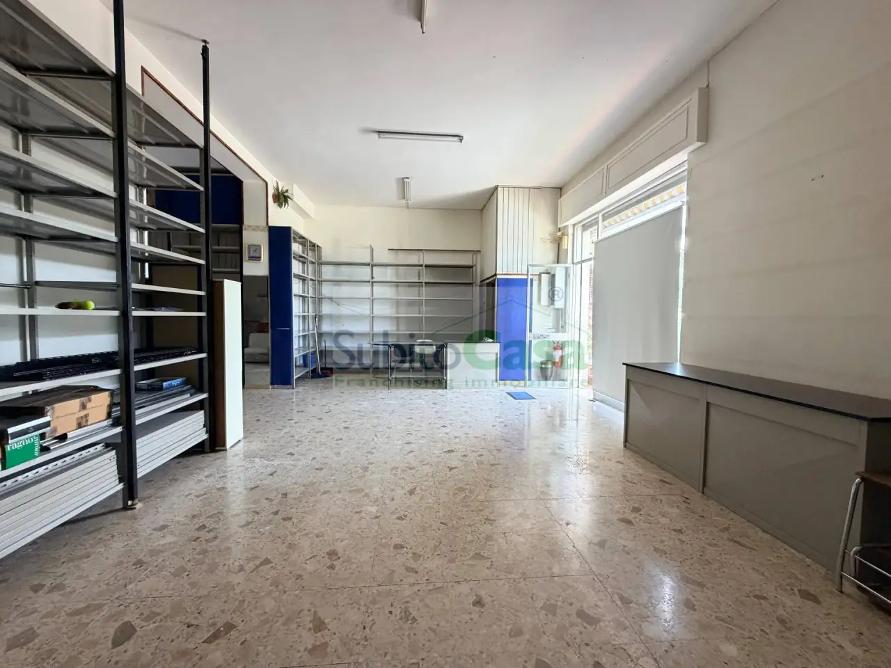 Magazzino in Via Lago di Scanno 9, San Giovanni Teatino, {3} - Foto 2