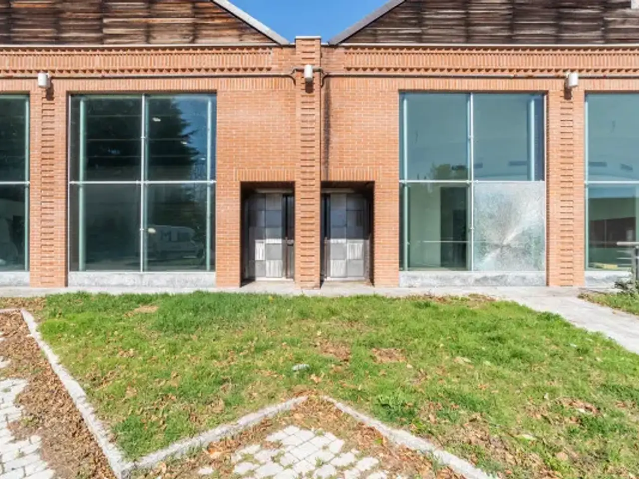 Capannone in Via Provinciale 26, Anzano Del Parco, {3} - Foto 1