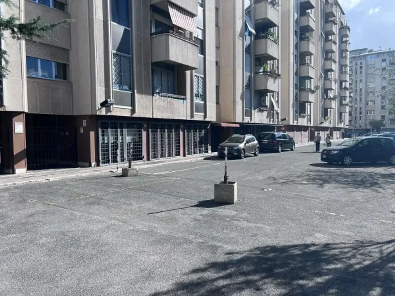 Negozio in Via Mario Borsa 45/87, Roma, {3} - Foto 2