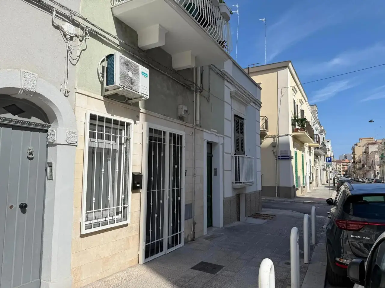 Esercizio commerciale in Via Bixio 00, Monopoli, {3} - Foto 1