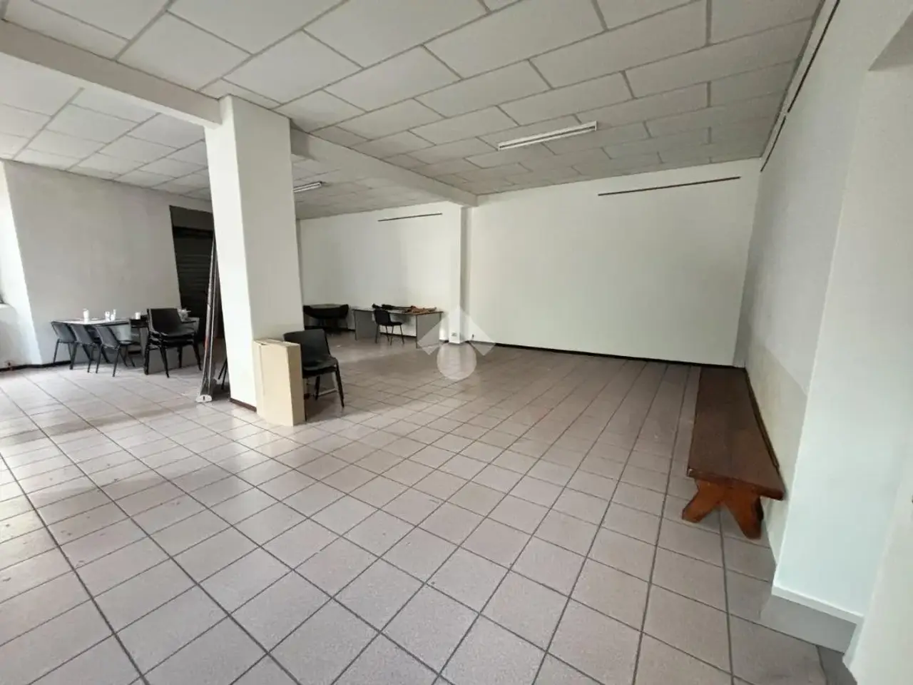 Magazzino in Via Gaetano Previati, Lecco, {3} - Foto 1