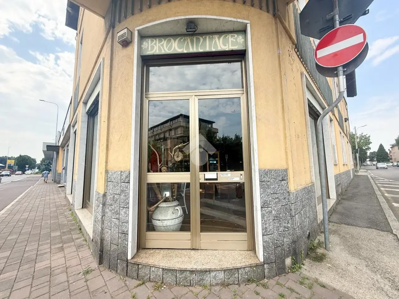 Negozio in Viale della Repubblica 2, Lissone, {3} - Foto 1