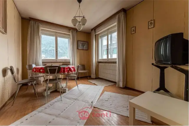 Casa indipendente in Via Privata Sterlocchi, 4, Chiavenna - Foto 1