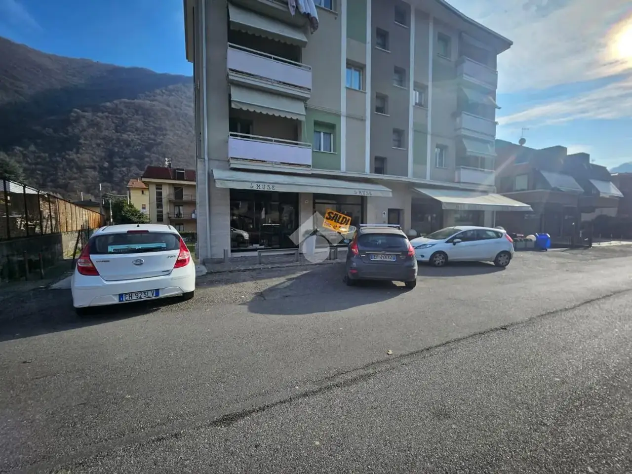 Negozio in Via Petrarca 112, Sarezzo, {3} - Foto 1