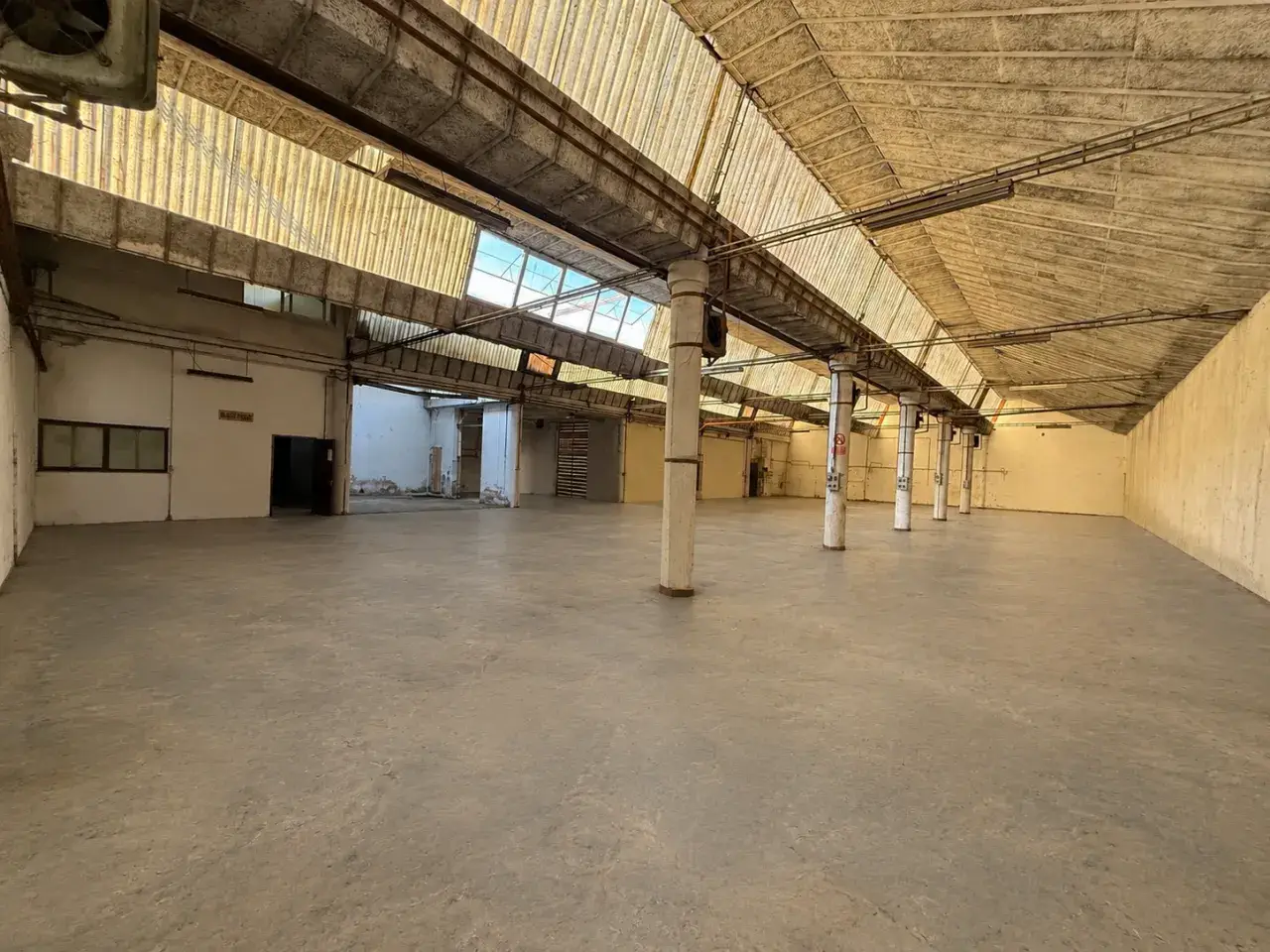 Capannone in Viale dell'Industria, Grezzana, {3} - Foto 1