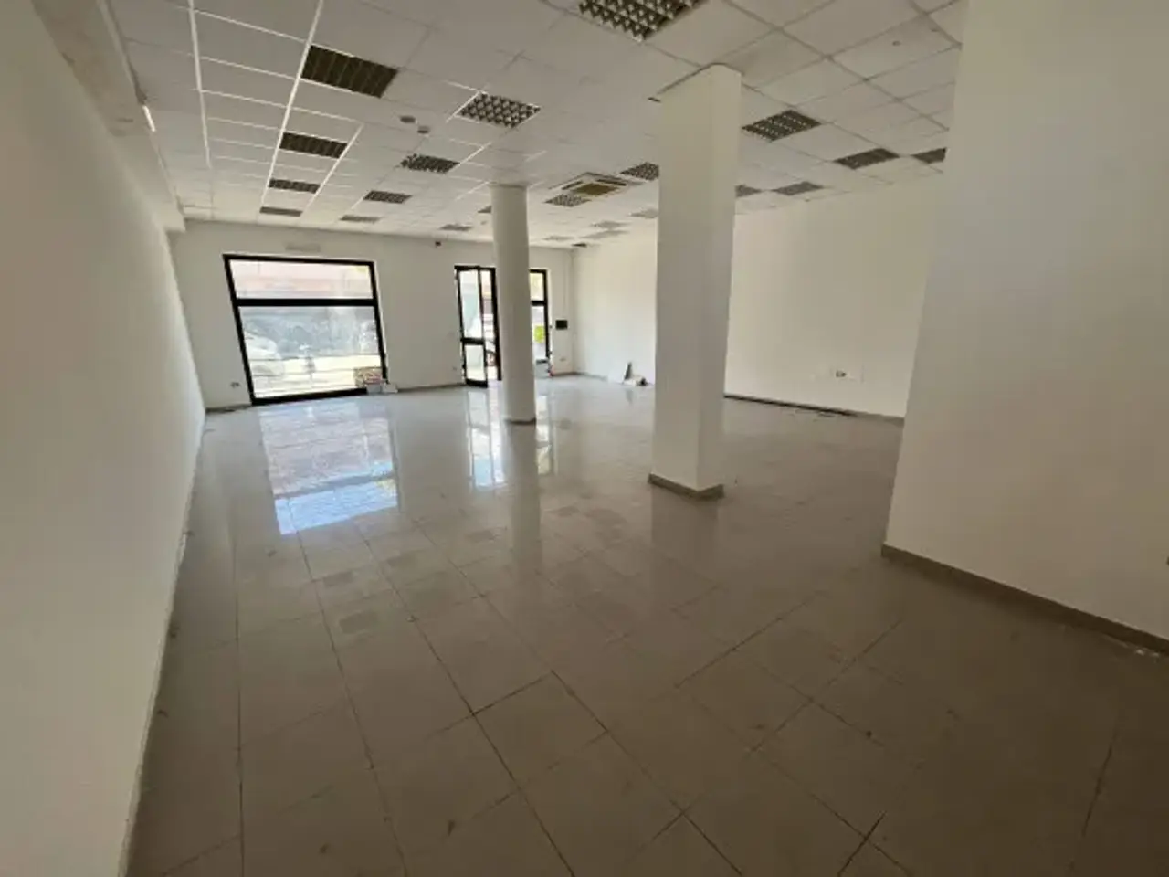 Negozio in Via Galileo Galilei, Scafati, {3} - Foto 2