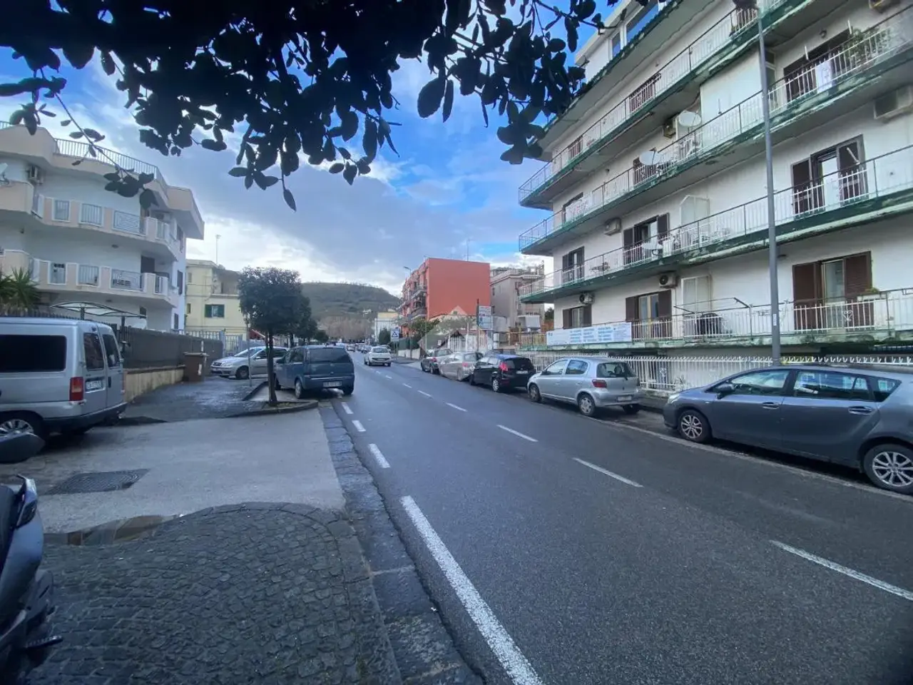 Negozio in Via Alfonso Artiaco 27, Pozzuoli, {3} - Foto 1