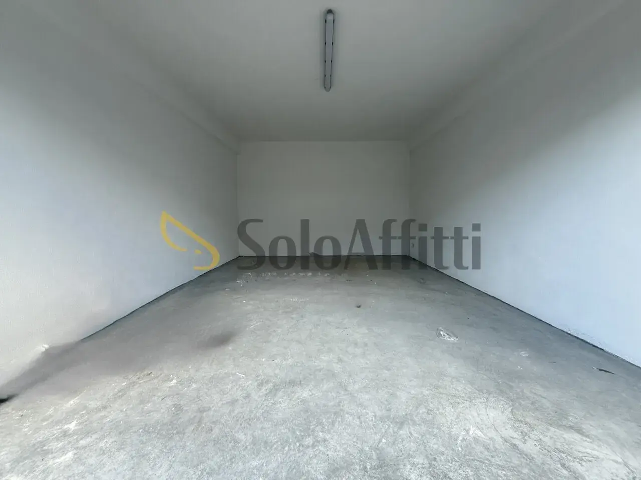 Parcheggio chiuso in Viale Crotone 151, Catanzaro, {3} - Foto 2