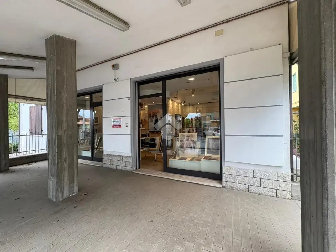 Negozio in Via a. Panzini 204, Bellaria-Igea Marina, {3} - Foto 1