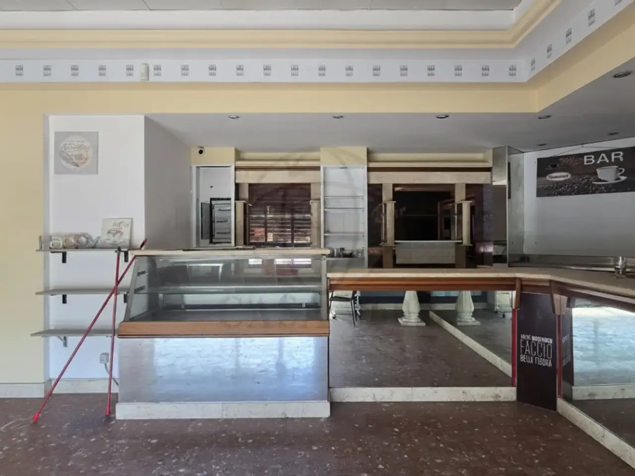 Negozio in Via Lungonera Cimarelli, 3, Terni, {3} - Foto 2