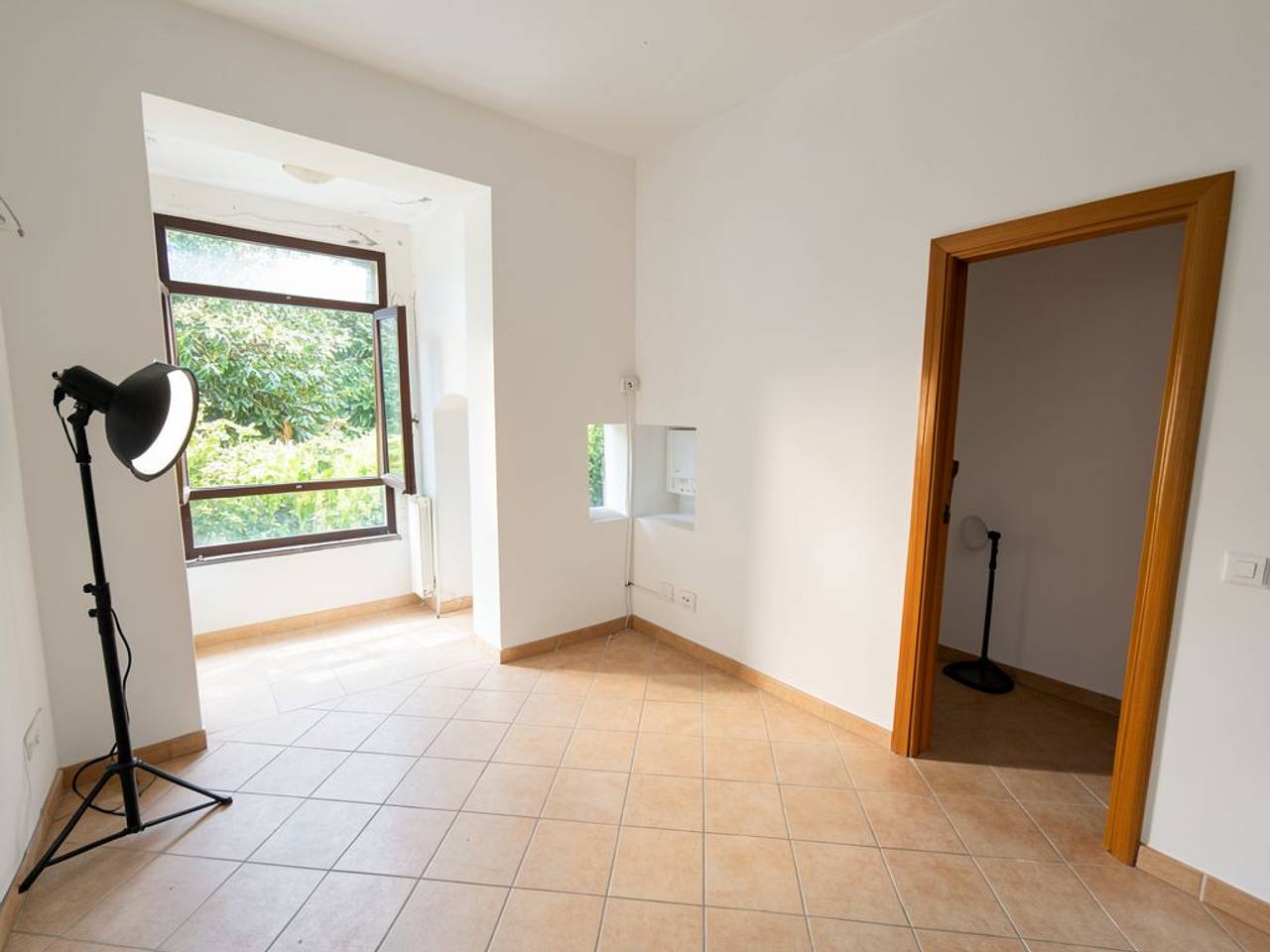 casa indipendente in vendita a Carrara in zona Avenza