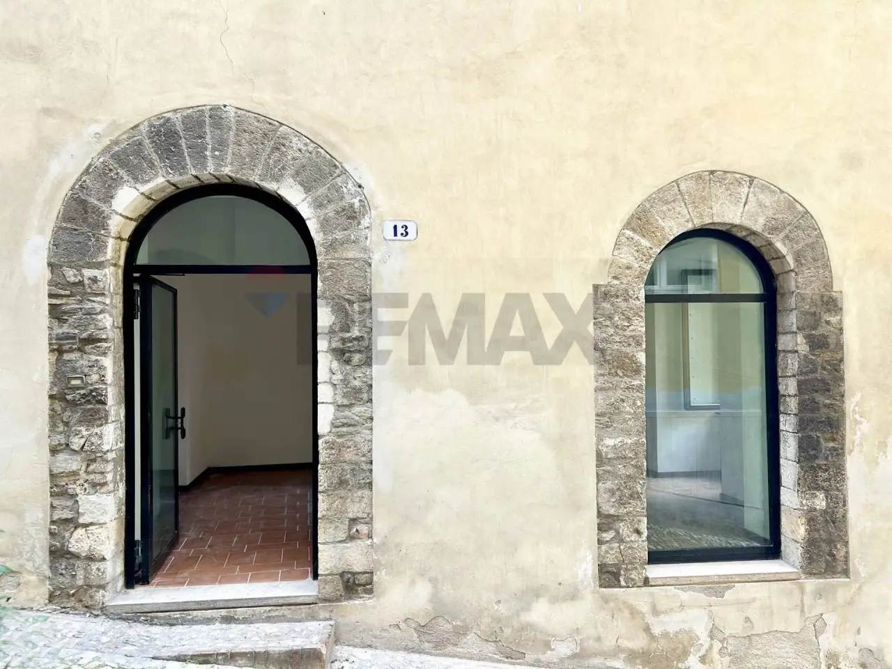 Negozio in Via Plinio Il Giovane 13, Spoleto, {3} - Foto 1
