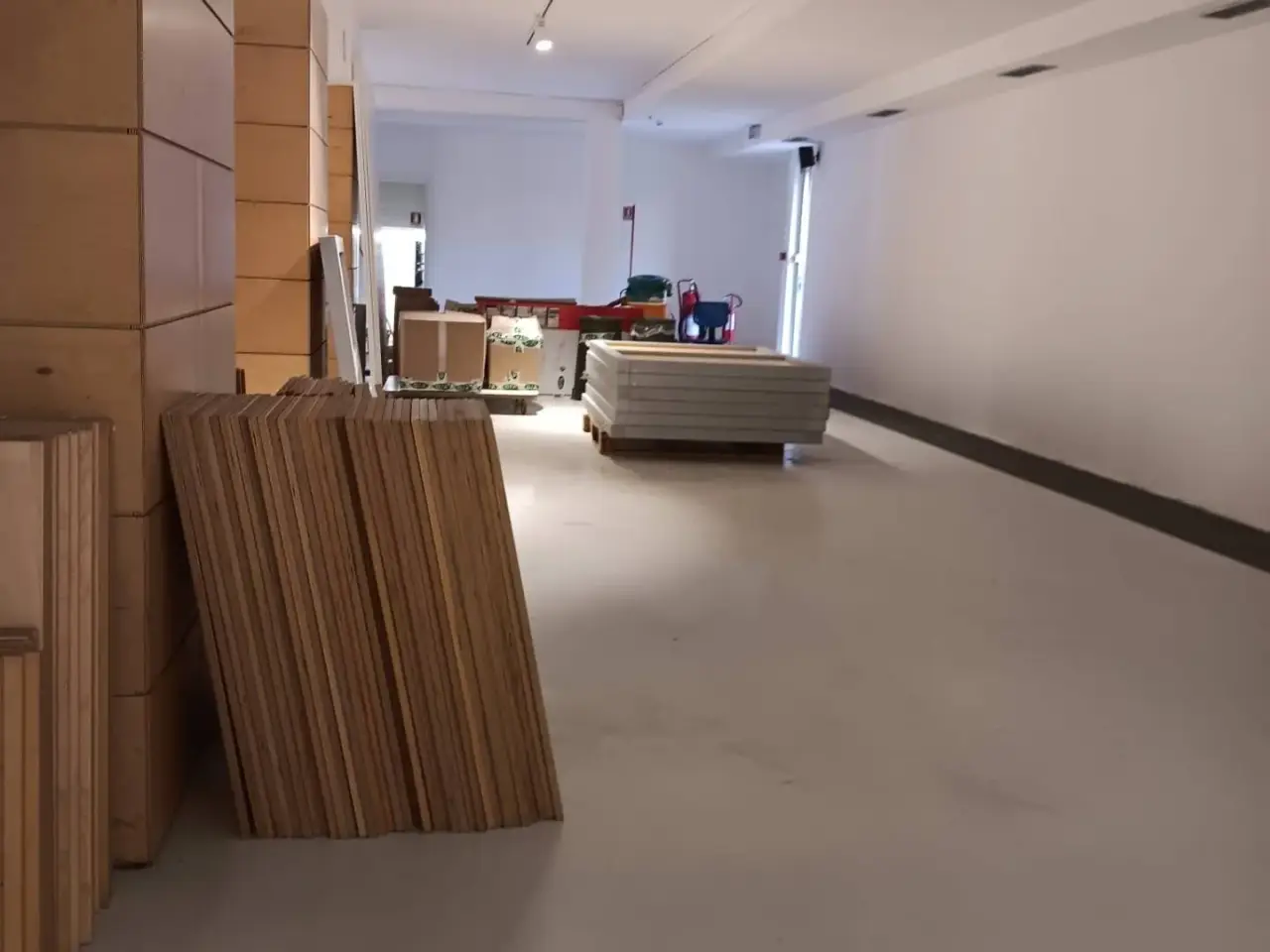 Esercizio commerciale in Via Marradi 30, Livorno, {3} - Foto 1