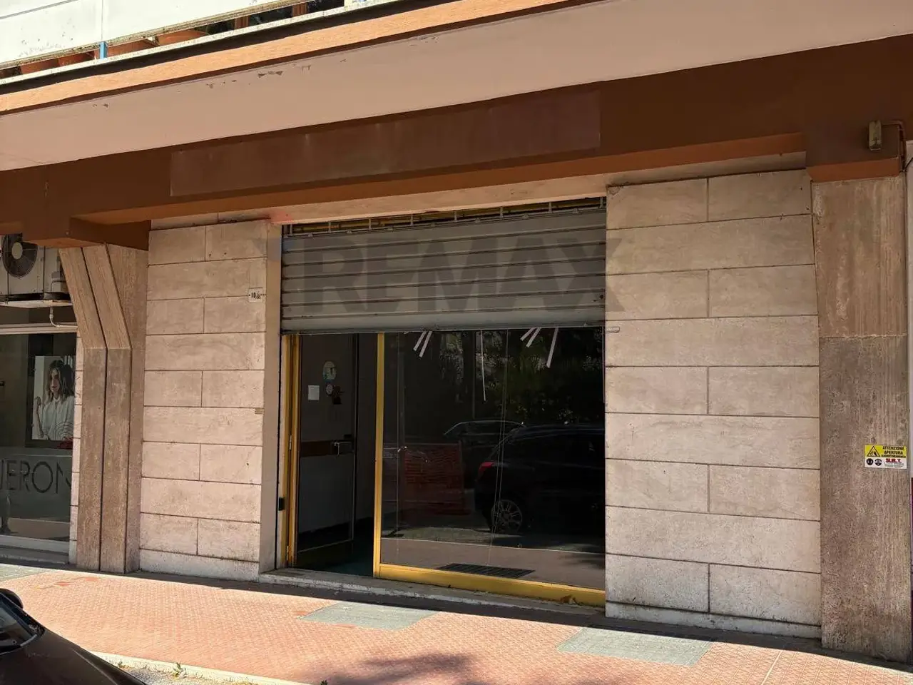 Negozio in Via Gioacchino Rossini 10, Jesi, {3} - Foto 2