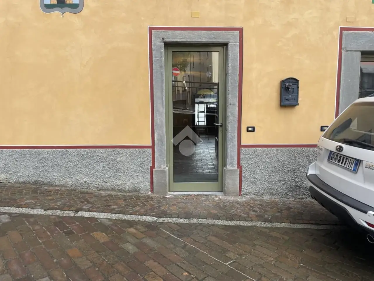 Ufficio in Via Andrea Fantoni 41, Rovetta, {3} - Foto 1