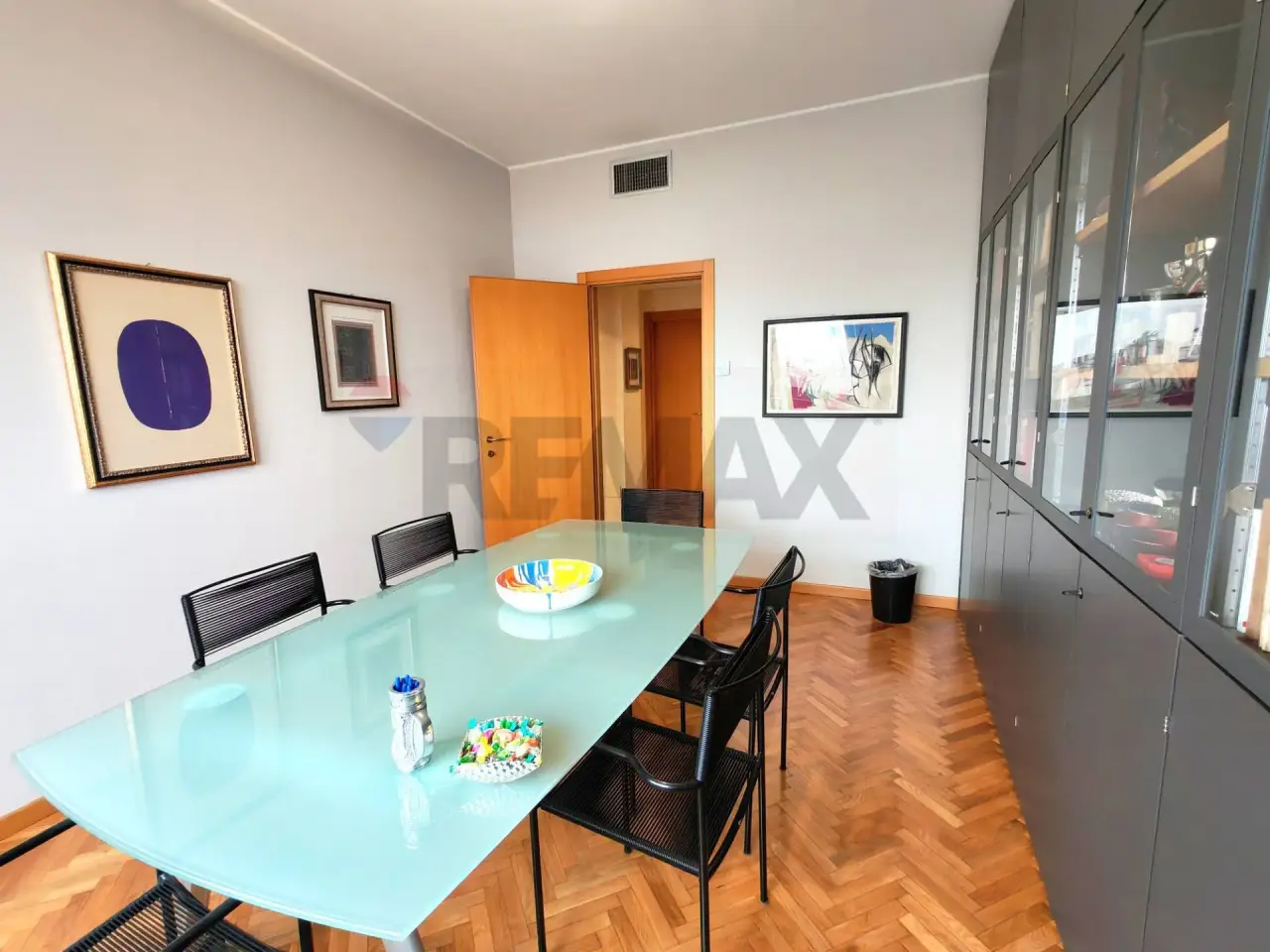 Ufficio in Via Fratelli d'Italia 7, Busto Arsizio, {3} - Foto 1