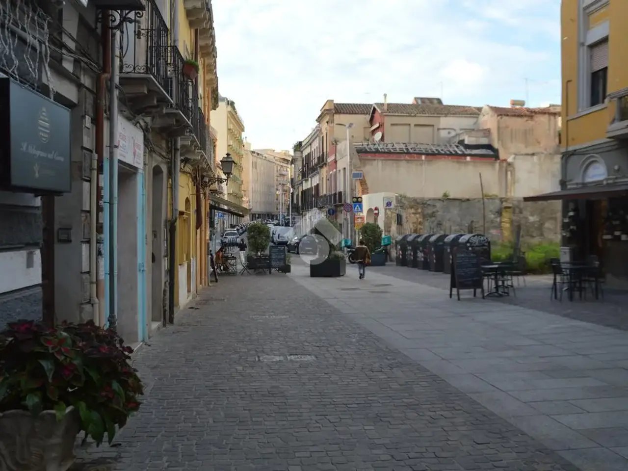 Negozio in Corso Vittorio Emanuele II 276, Cagliari, {3} - Foto 1