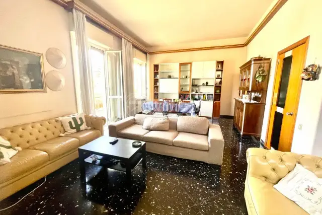 4-room flat in Via Santa Chiara, Nola - Photo 1