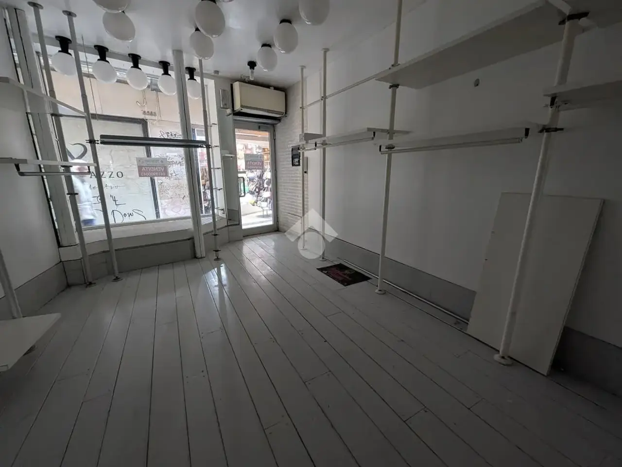 Negozio in Salizada San Canzian 5900, Venezia, {3} - Foto 2