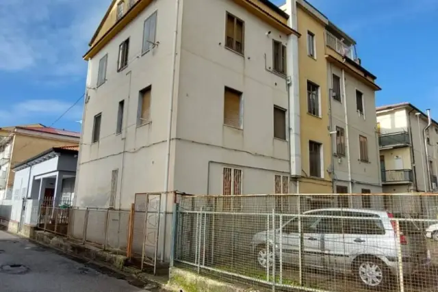 3-room flat in Via Cristoforo Colombo, Eboli - Photo 1