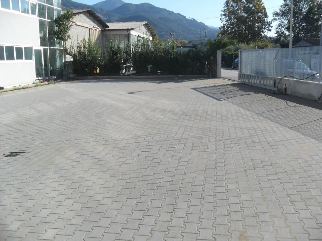 Capannone in Pietrasanta - Iare, Pietrasanta, {3} - Foto 2
