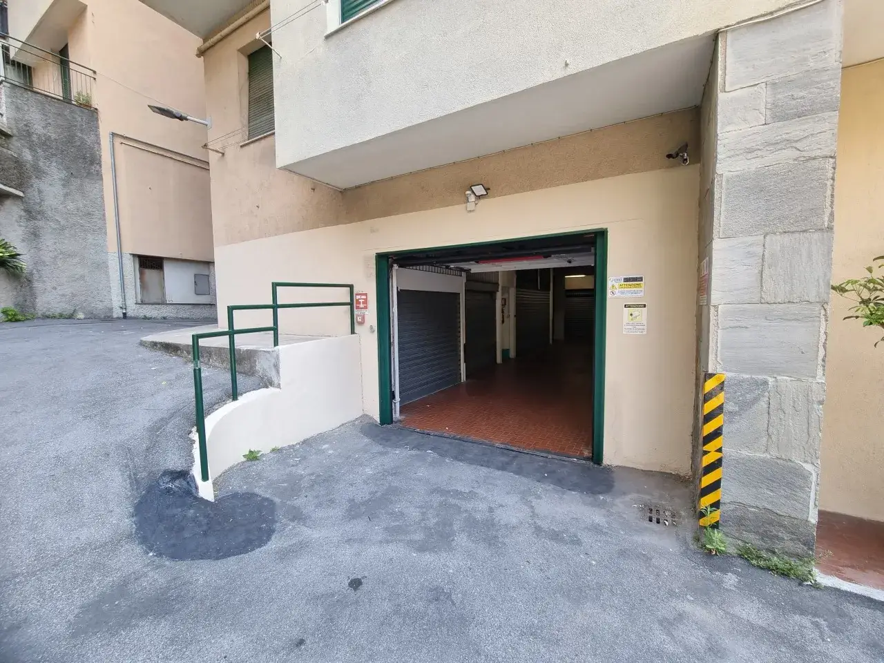 Parcheggio chiuso in Via Lodovico Ariosto 12, Genova, {3} - Foto 2