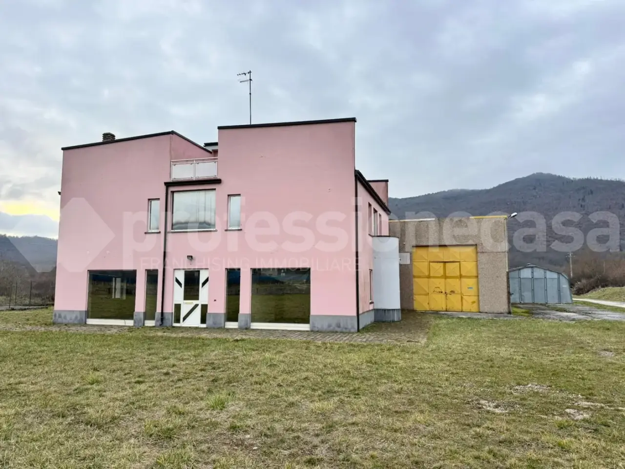 Capannone in Zona Industriale 999, Sessano Del Molise, {3} - Foto 2