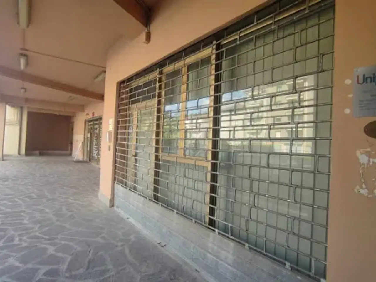 Negozio in Via Giovanni di Vincenzo, L'Aquila, {3} - Foto 1