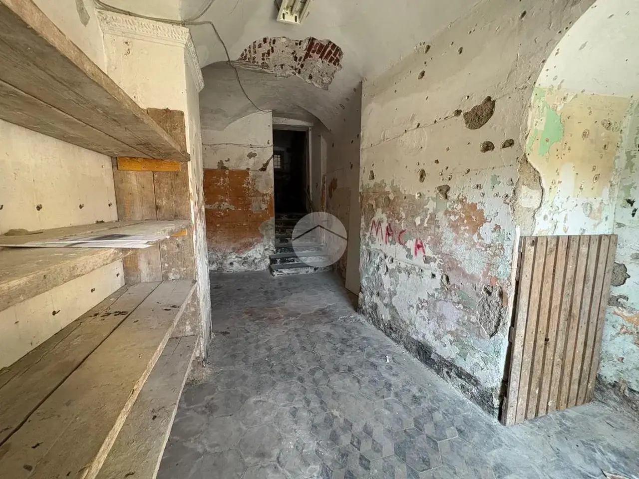 Magazzino in Via Via Gaspare Buffa 28, Genova, {3} - Foto 1